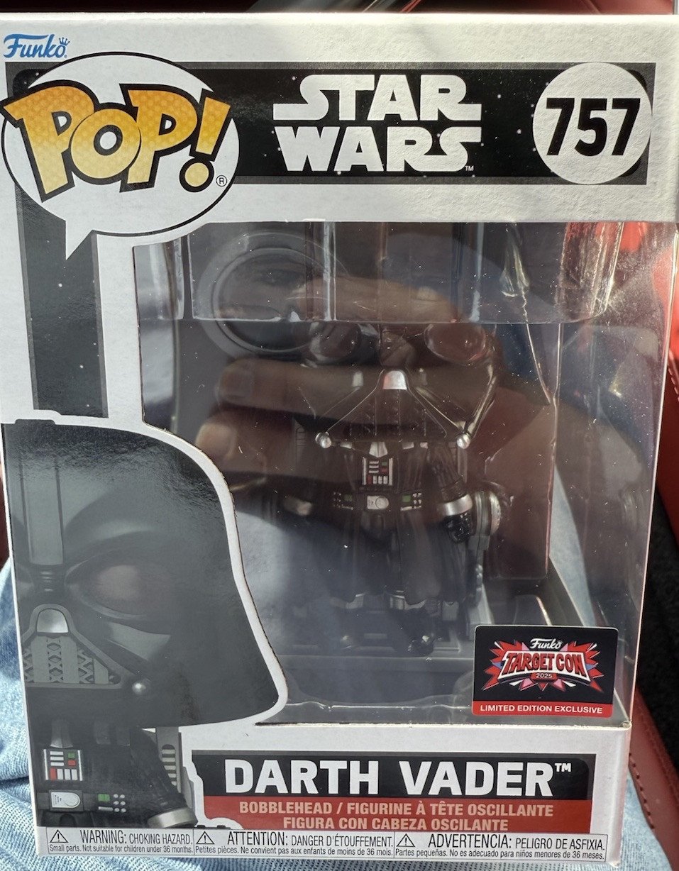 Funko Pop Star Wars Darth Vader TargetCon Exclusive w/ Protector In Hand
